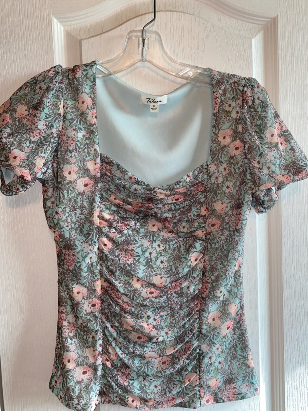 Floral Puff-Sleeve Ruched Top in Mint and Pink